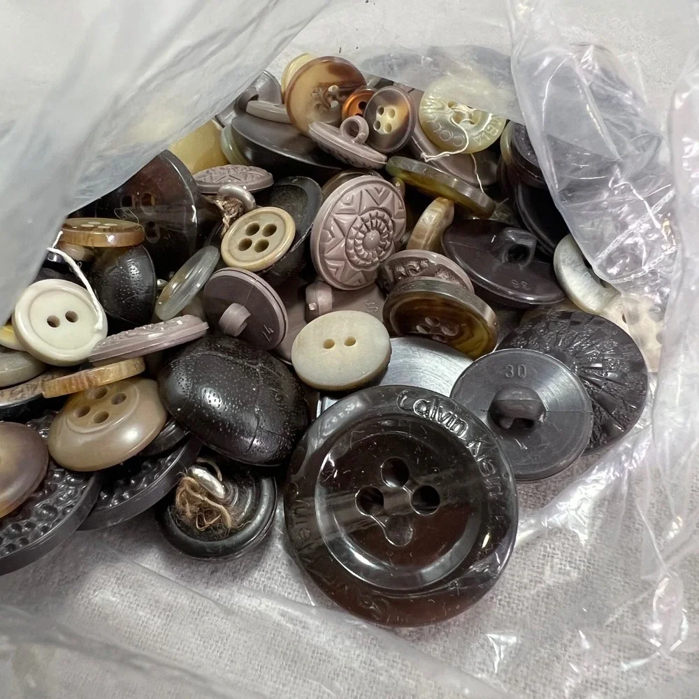 3 Lbs Vintage Button Lot Color Sorted Estate Find 1930s-Modern Bulk Sewing Craft